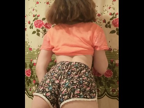 ❤️ Mozo sexy quitándose os calzóns ante a cámara ️ Porno duro en nós ❌
