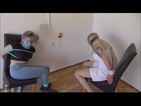❤️ Adicta / amarrada e amordazada / damisela en apuros ️ Porno duro en nós ❌