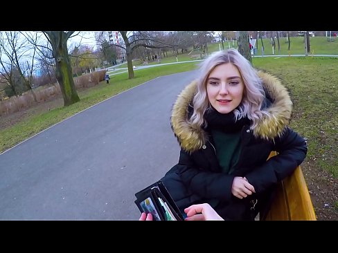 ❤️ Traga o semen quente dun estraño por diñeiro - mamada no parque de Eva Elfie ️ Porno duro en nós ❌
